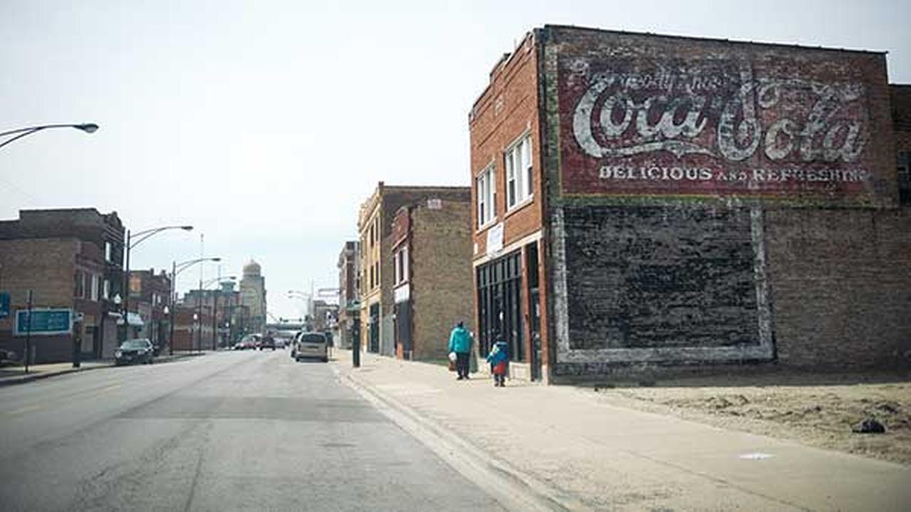 Chicago photographer captures all 77 city neighborhoods in Meet Your