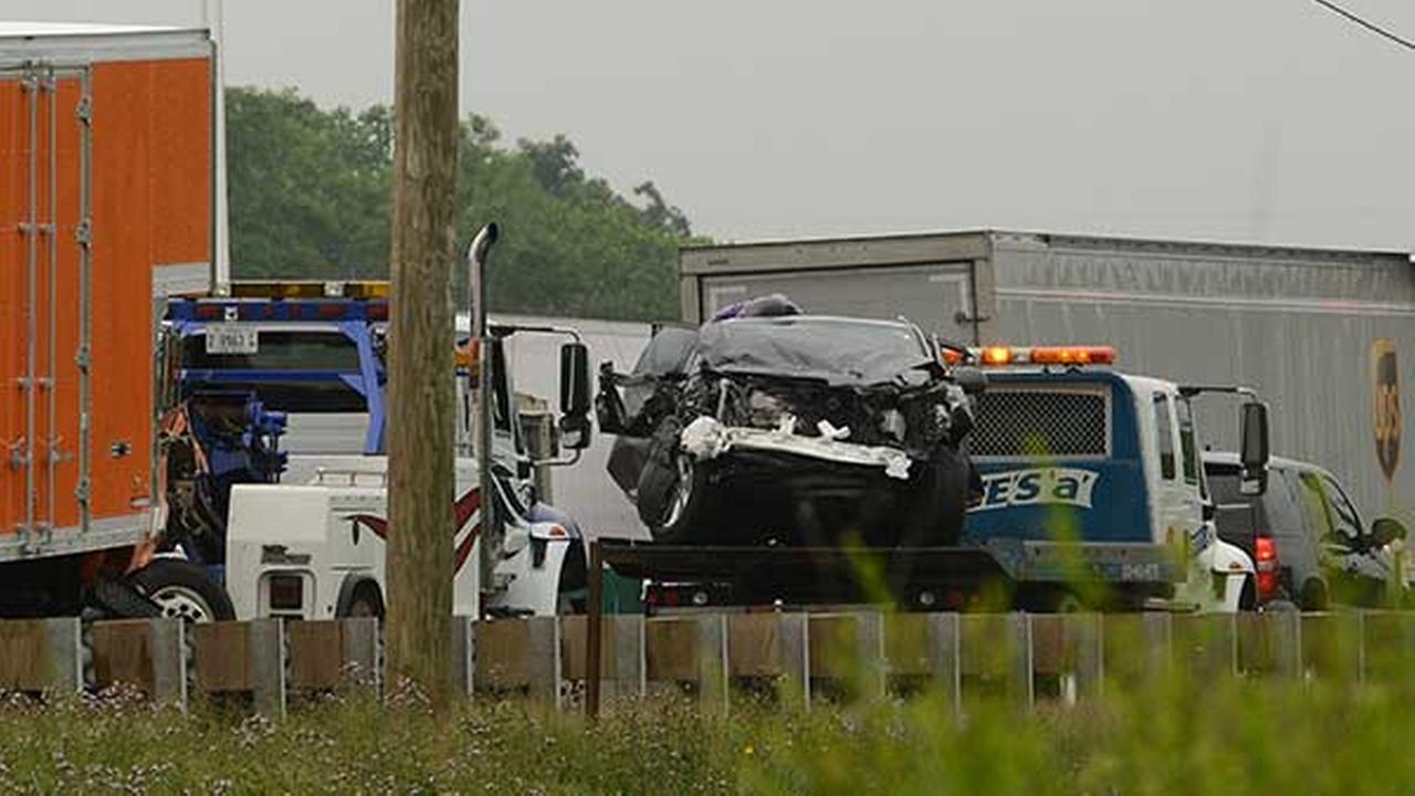 IB I90 blocked in Elgin after 3vehicle crash