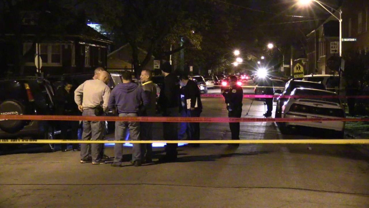 1 killed, 3 wounded in Gage Park driveby shooting
