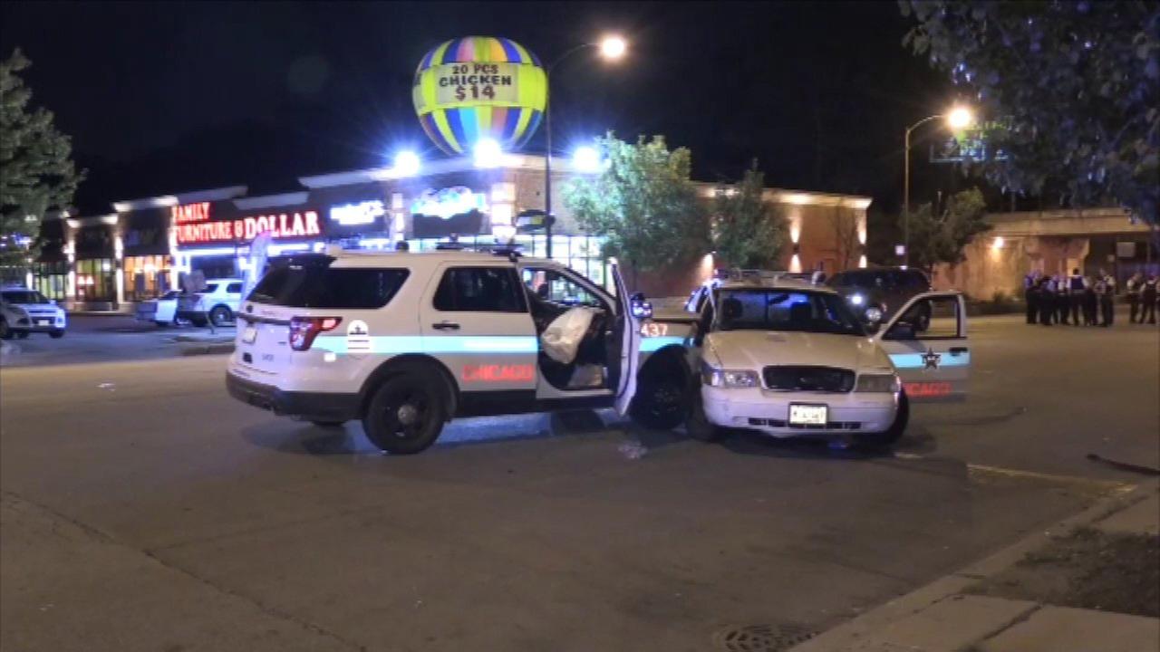 Four Chicago police officers injured in crash on South ...