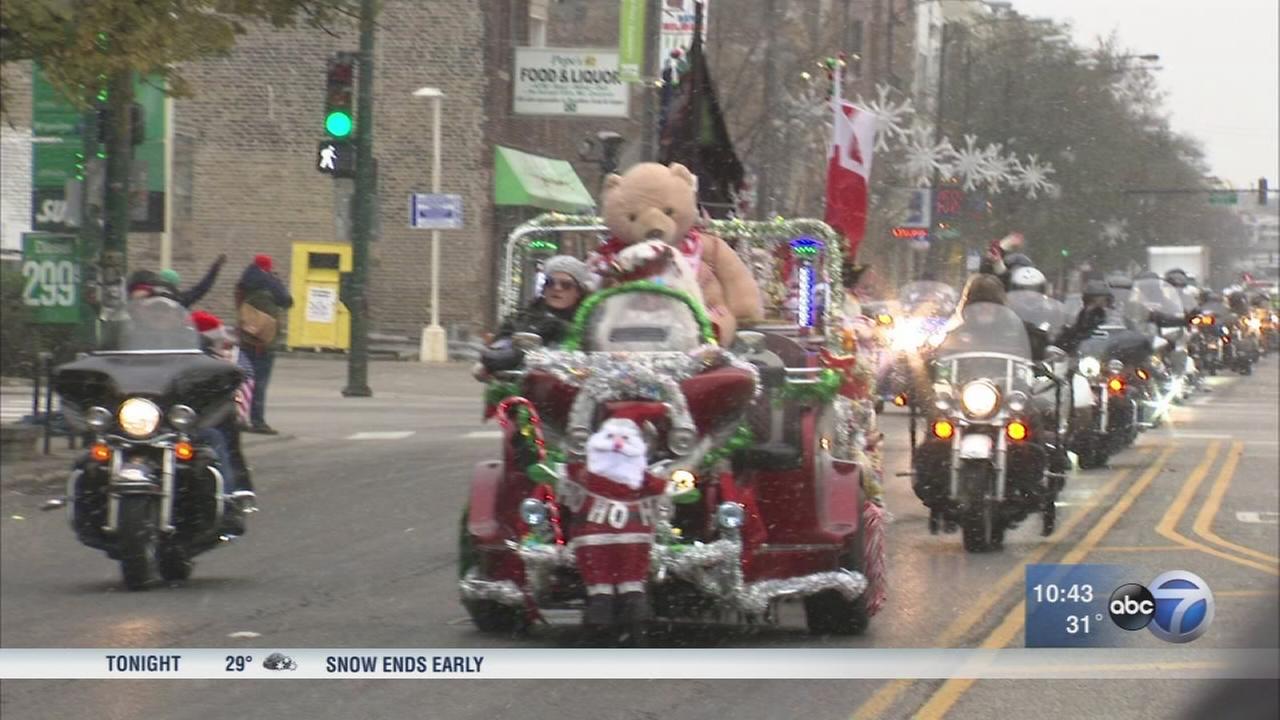 Motorcycles Make Toys For Tots Delivery In Chicago Abc7chicago Com