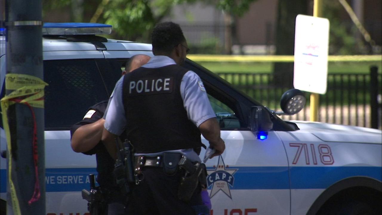 At least 8 killed, 30 wounded in Memorial Day weekend shootings across