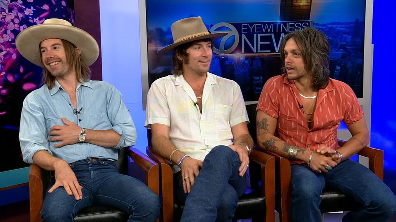 Country band Midland stops by ABC7 studio | abc7chicago.com
