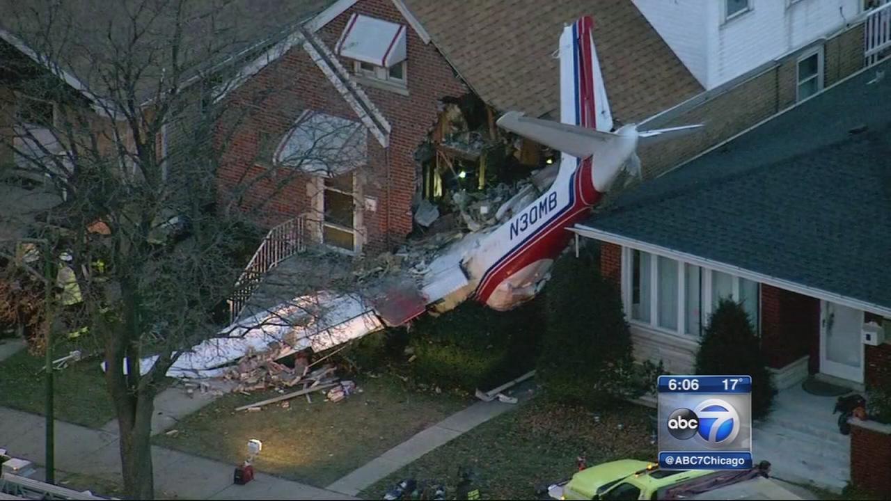 chicago-plane-crashes-into-home-near-midway-pilot-killed-abc7chicago