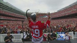 Chicago celebrates Blackhawks' Stanley Cup win with parade, rally