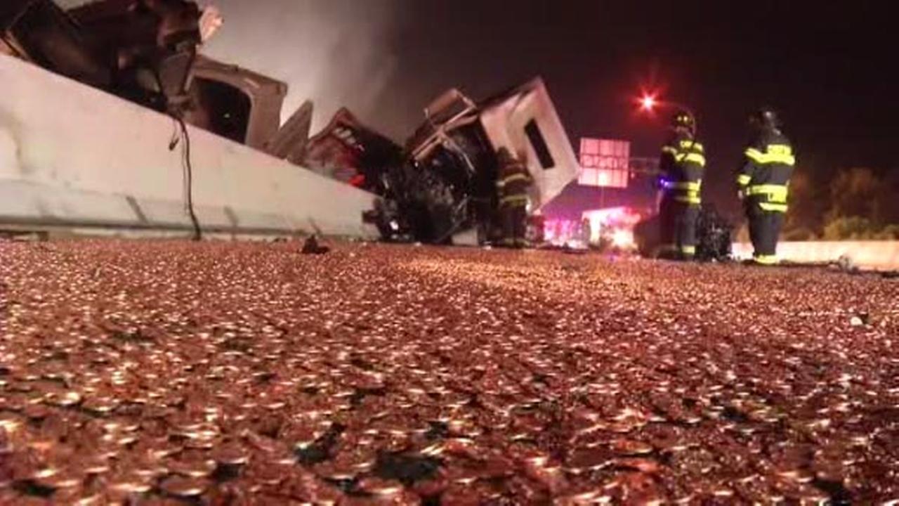 Truck crash, penny spill shut down I95 in Delaware