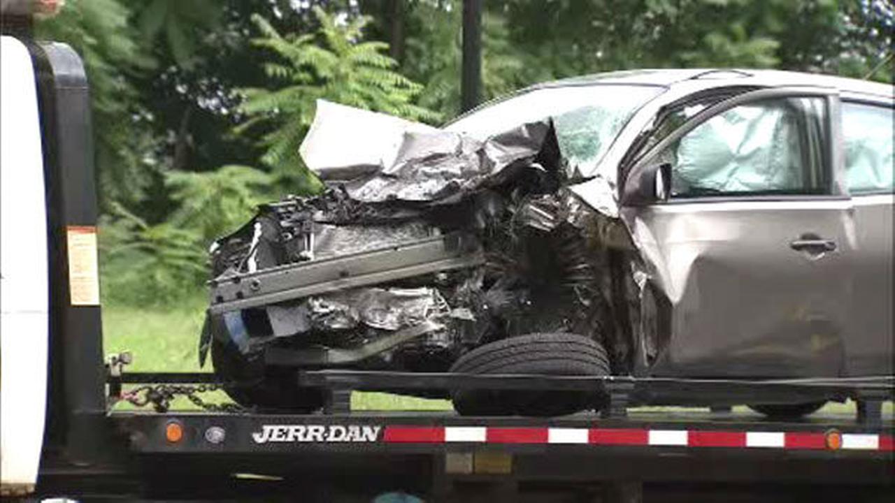 PHOTOS Headon crash in Abington