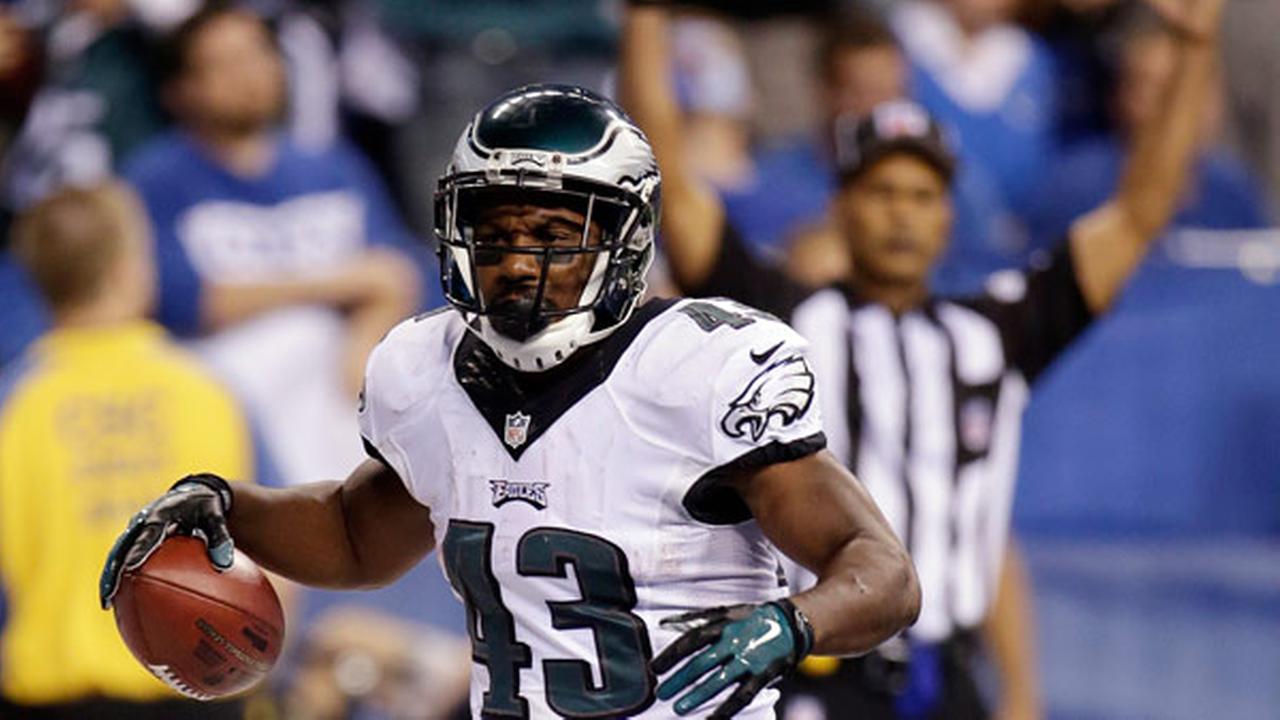 Sproles, Foles, Parkey lead Eagles to 30-27 win against Colts | 6abc.com