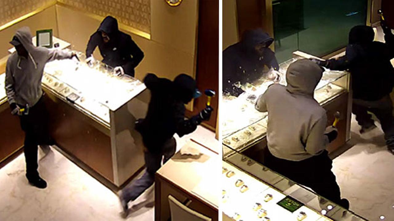 Smashandgrab jewelry store heist caught on camera at