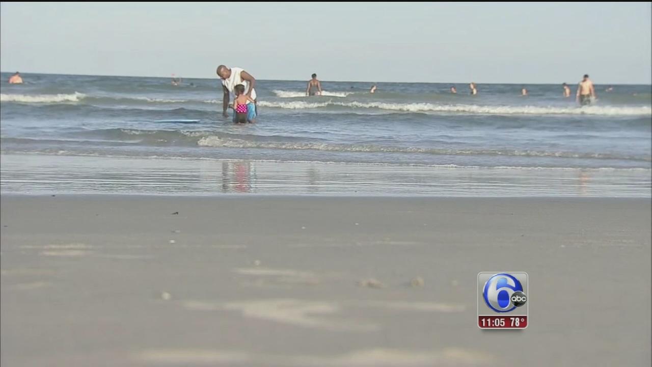 Family of 4 rescued from ocean in Wildwood, New Jersey | 6abc.com