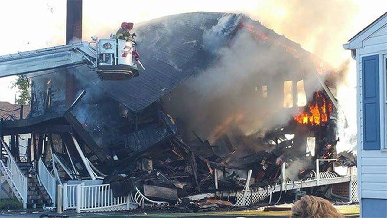 Building with office, apartment explodes in Pennsville, N.J.