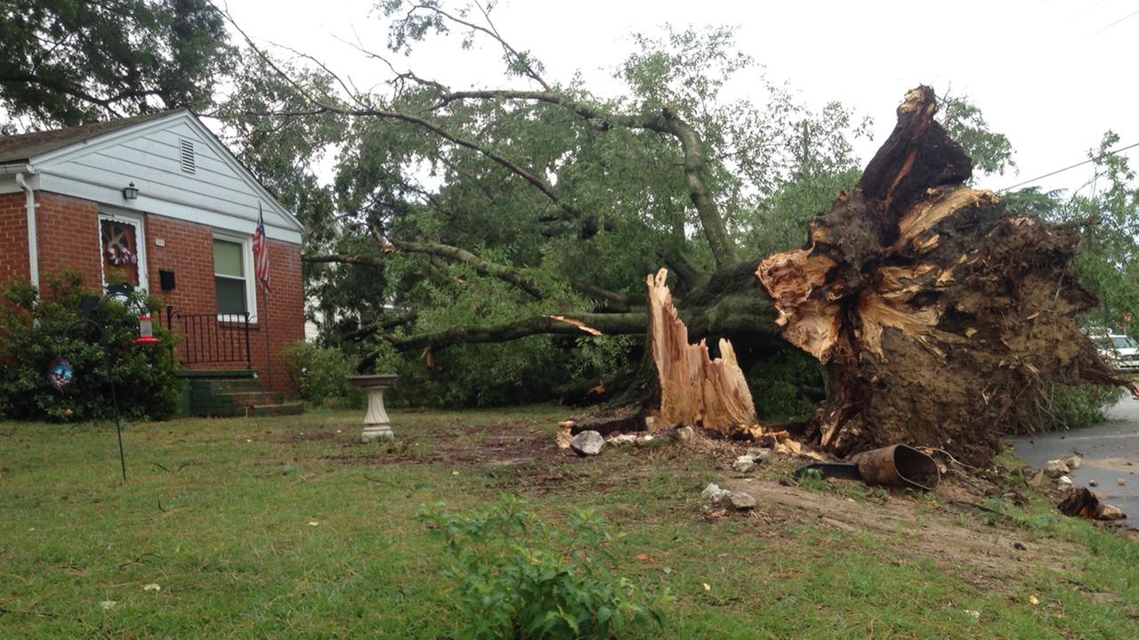 Wednesday storm causes damage in Sanford, rattles some nerves | abc11.com