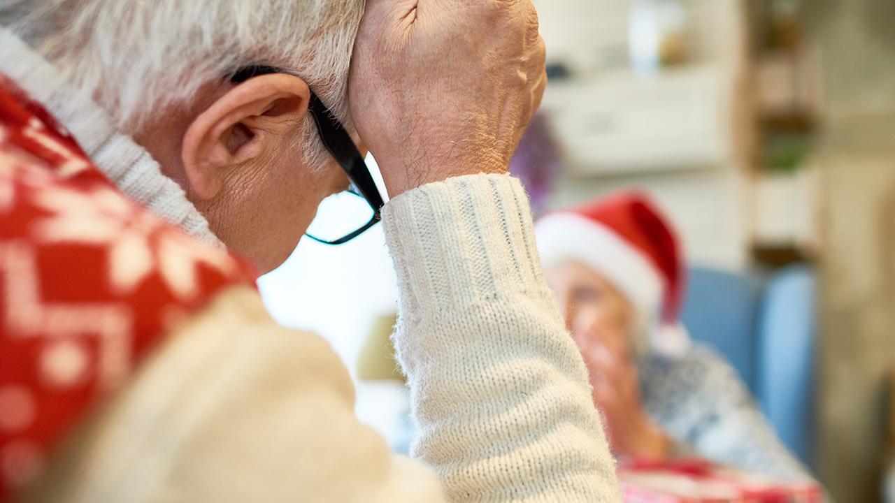 11 ways to manage caregiving stress during the holidays