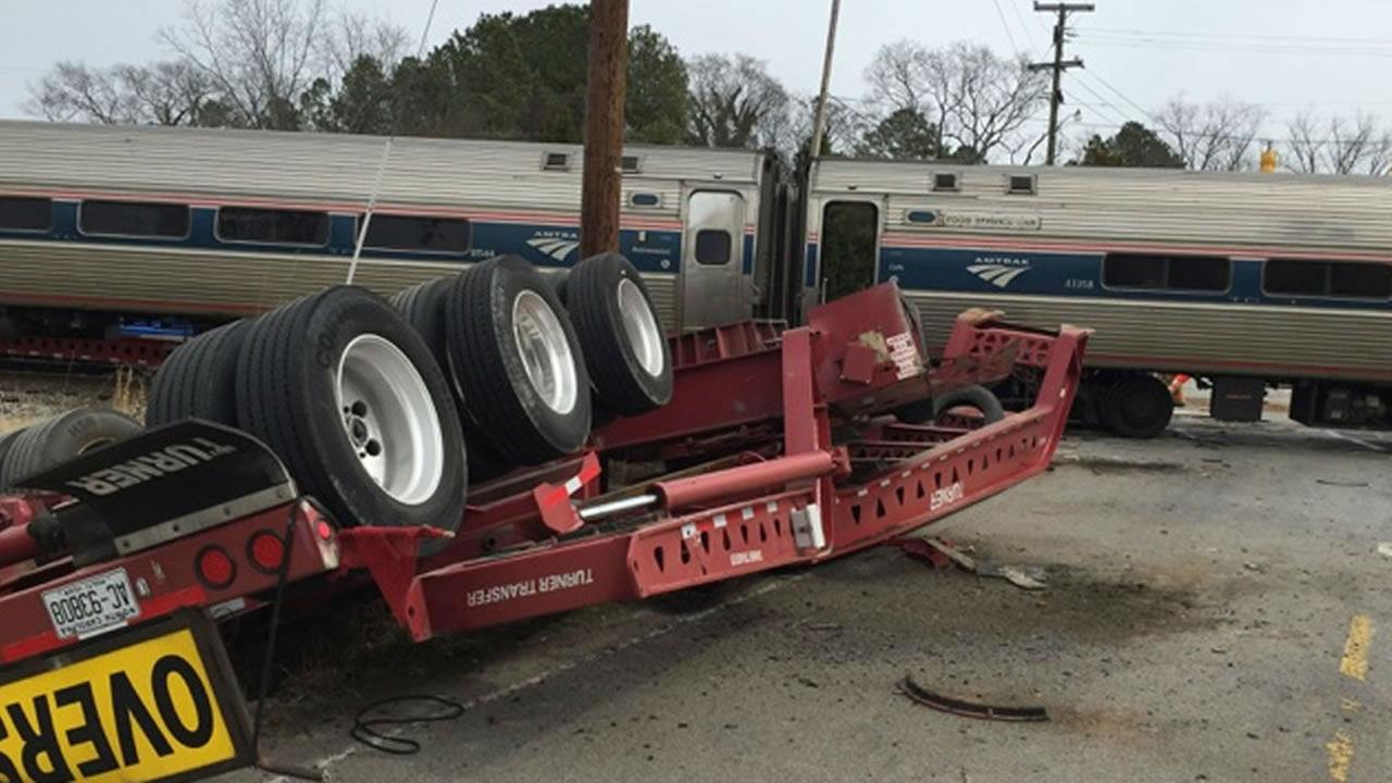 40 Passengers Injured After Amtrak Train Hits Tractor-trailer Truck In ...