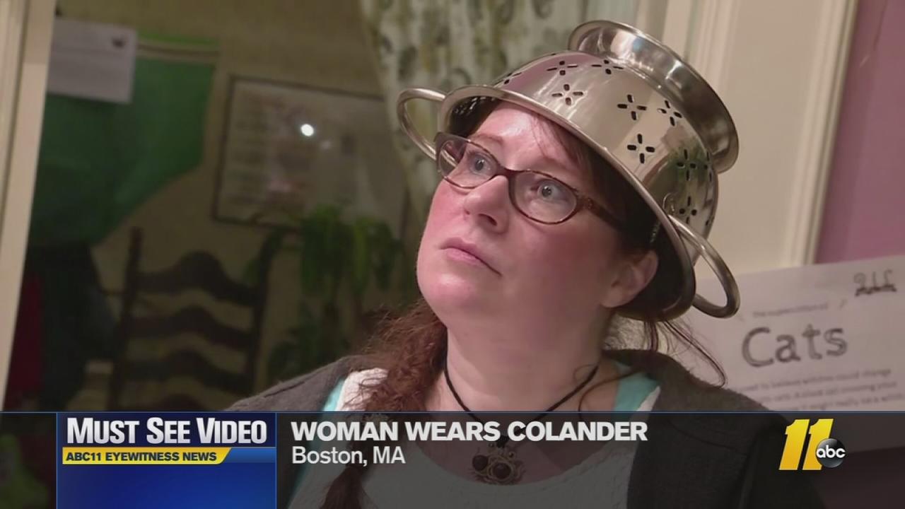 Mustsee video 'Pastafarian' wears colander for license