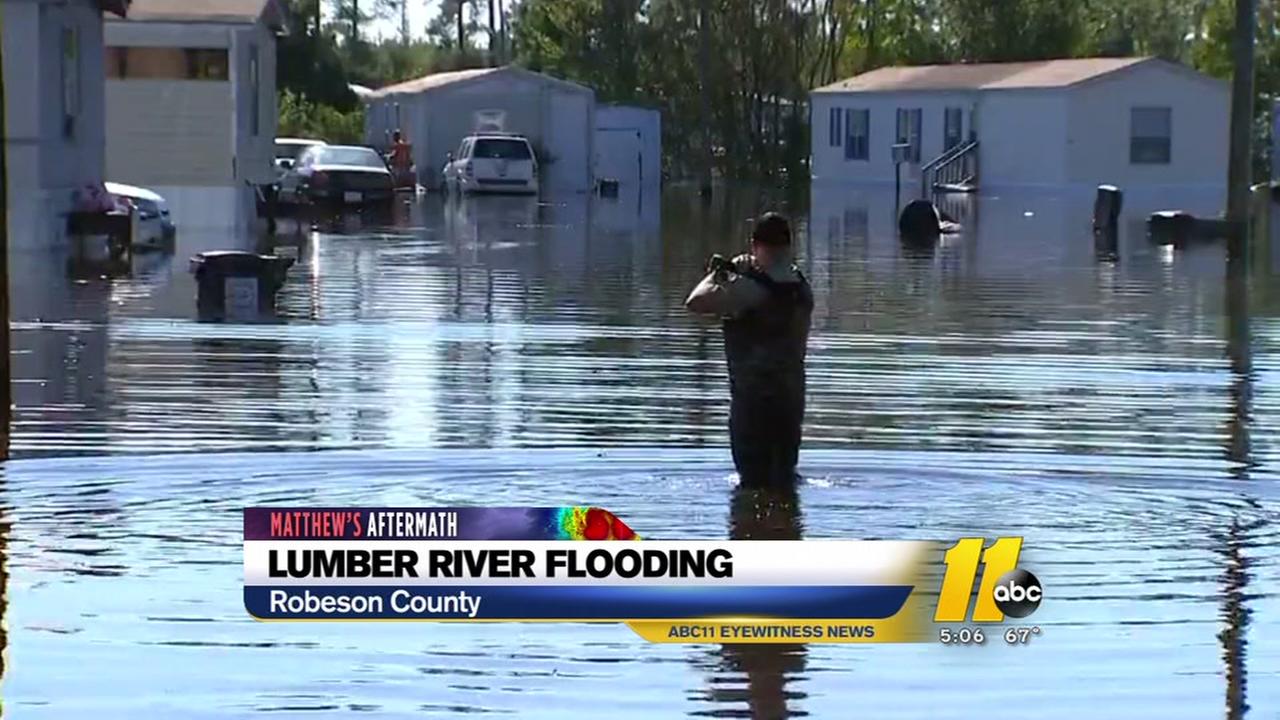 Rescues underway as hundreds stranded by flooding in Lumberton | abc11.com