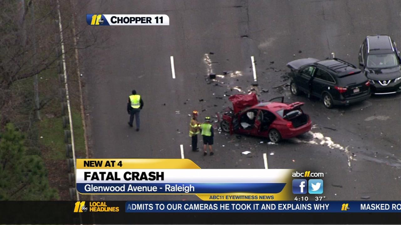 Serious crash closes inbound Glenwood Ave in Raleigh