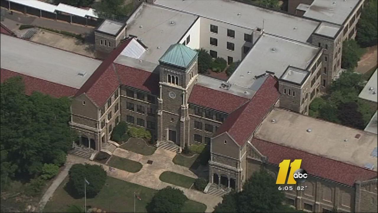 Raleigh's Broughton High School closed by bomb threat