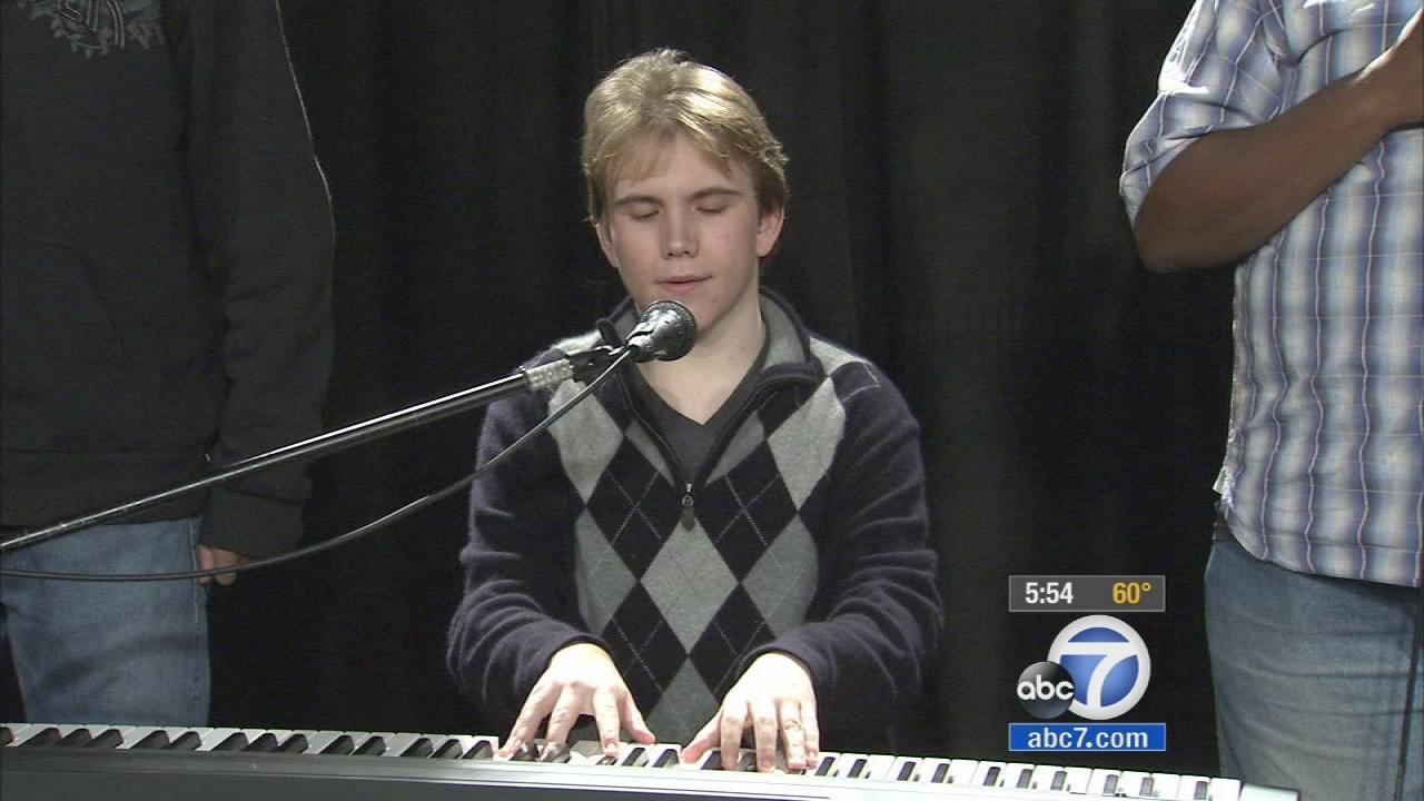 Blind, autistic piano prodigy inspires others | abc7.com