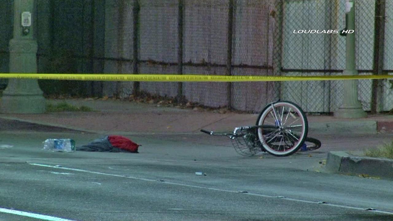 Girl riding bike shot, killed in Compton; suspect sought | abc7.com