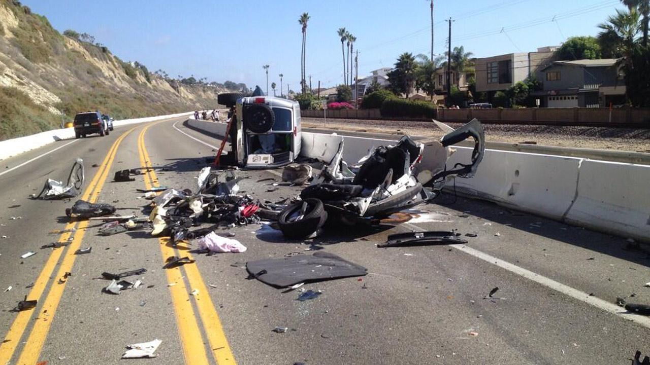 Dana Point car crash 2 dead, 3 injured in violent accident