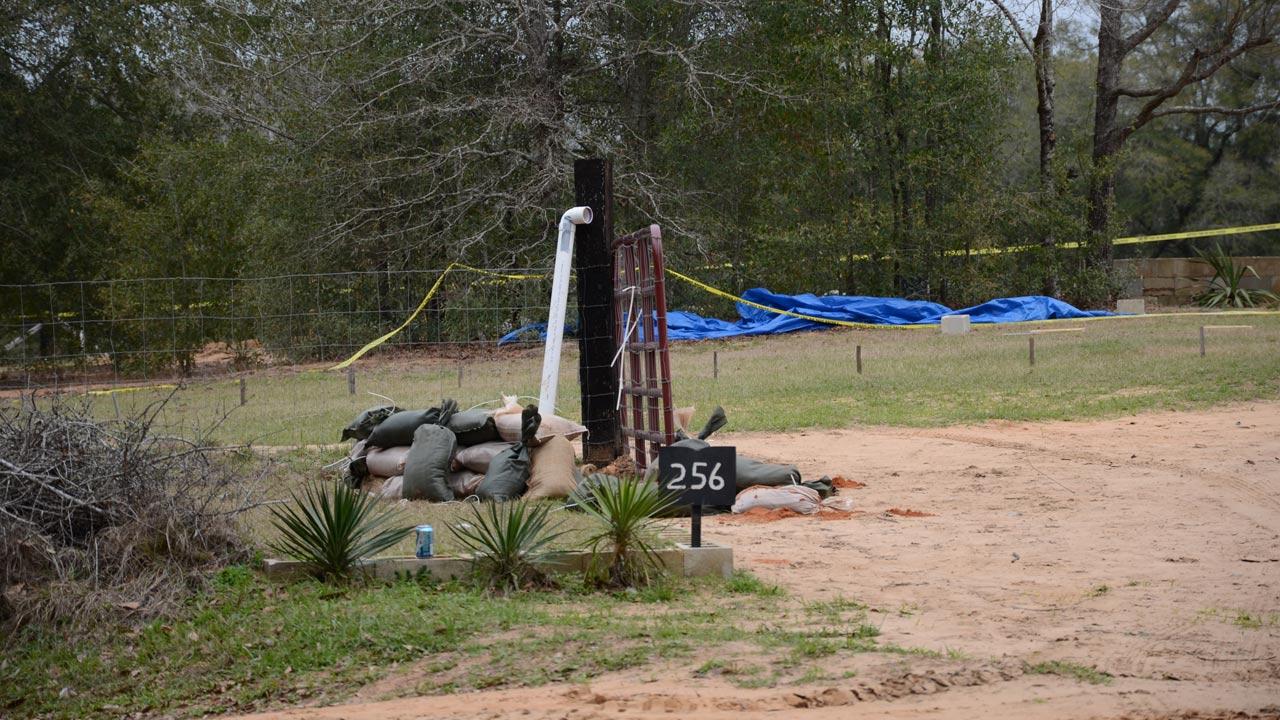 Alabama standoff Explosives found on property
