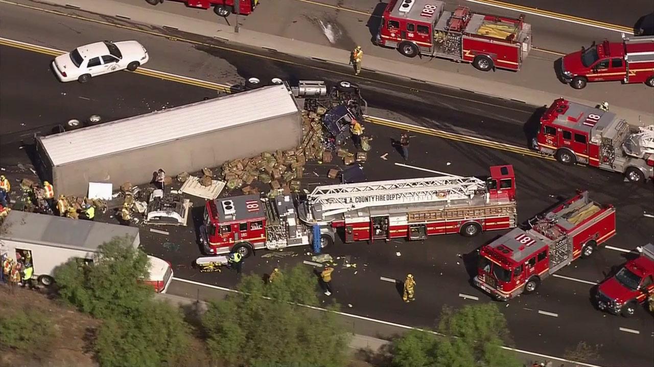 Fatal Accident Snarls Traffic On 60 East In Diamond Bar Calif An Accident Involving Three Rigs Shut Down The Eastbound 60 Freeway In Diamond Bar On