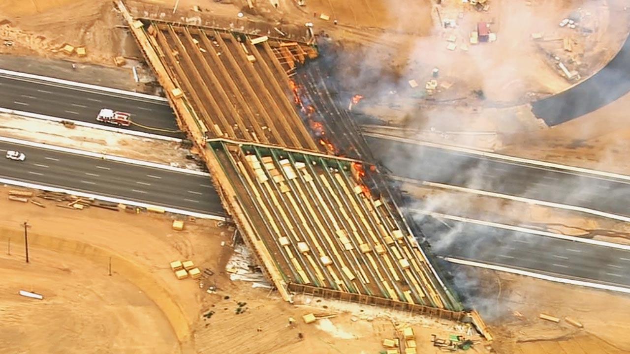 I15 closed at Ranchero in Hesperia due to bridge fire