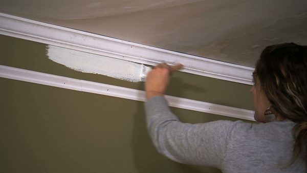 Photos Diy Faux Crown Molding Knock It Off The Live Well Network Photos Diy Faux Crown Molding Knock