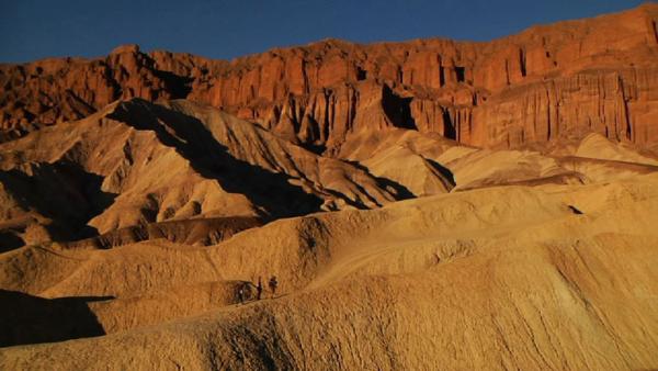 Complete Episode: Death Valley Racetrack